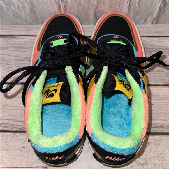 Nike Air Force 1 Low Shadow
Solar Flare Atomic Pink - Picture 9 of 12